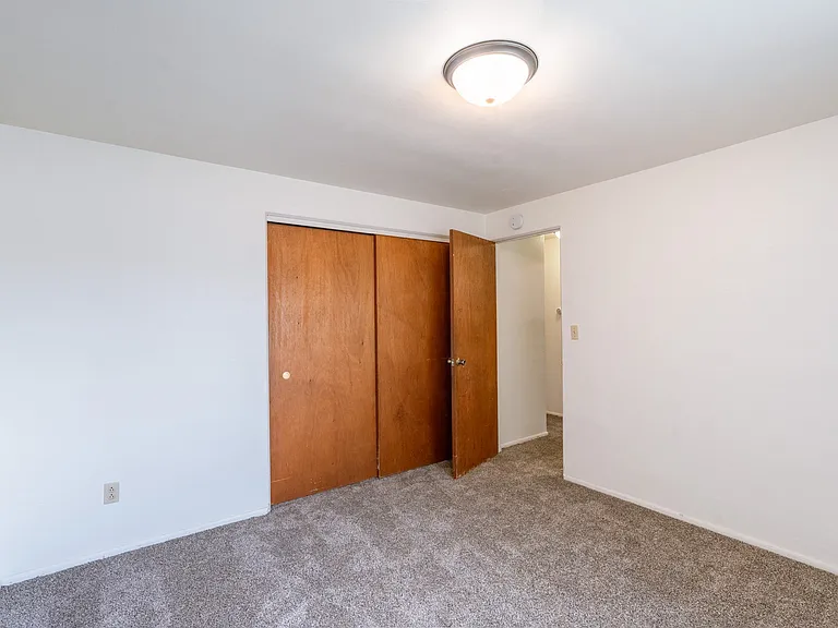 Fargo, ND Spring Apartments | Bedroom