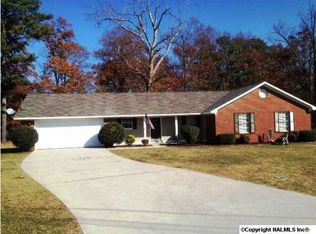 201 Countrywood Ct, Harvest, AL 35749