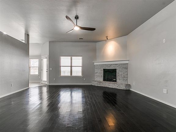 4th image of 2716 SE 92nd Cir