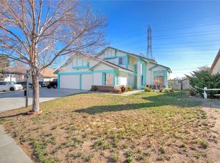 13209 Snowview Rd, Victorville, CA 92392