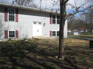 5977 Country Creek Dr, House Springs, MO 63051
