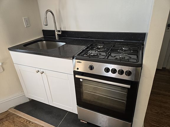 2nd image of 196 W 10th St APT 5A
