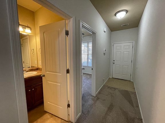 2nd image of 518 Scenic Dr
