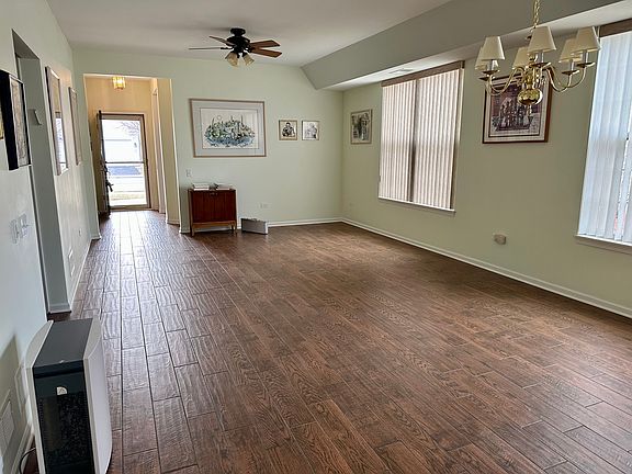 4th image of 11760 Wembley Dr