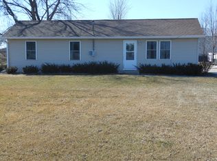 50W353 Old State Rd, Maple park, IL 60151