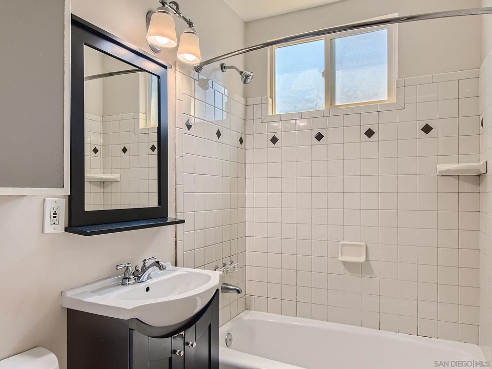 1st image of 3723 Cherokee Ave #3723