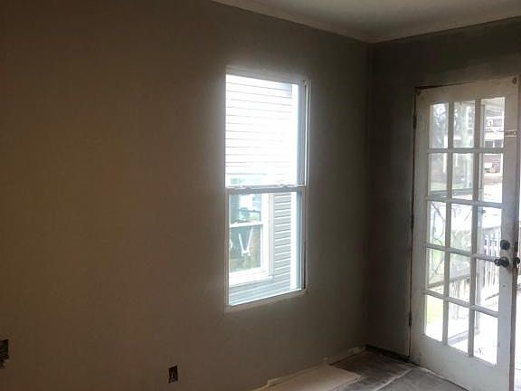 2nd image of 2340 Washington Ave