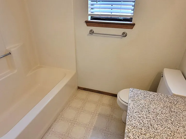 2813 Apache Rd — Photo 9