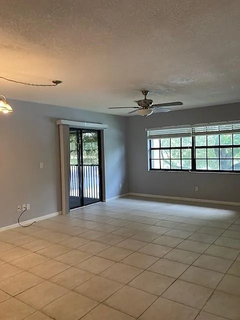 Living Room - 3573 NW 94th Ave #7D