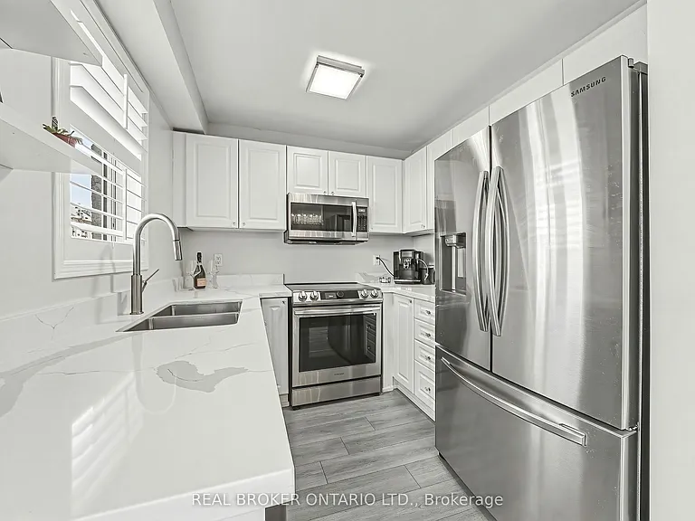 2259 Seton Cres — Photo 9