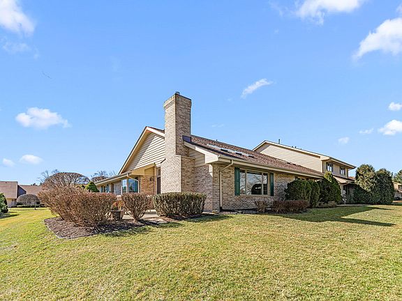 5th image of 514 Pinehurst Ln
