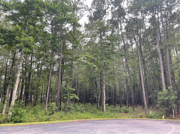 5 Mashie Court SW, Carolina Shores, NC 28467