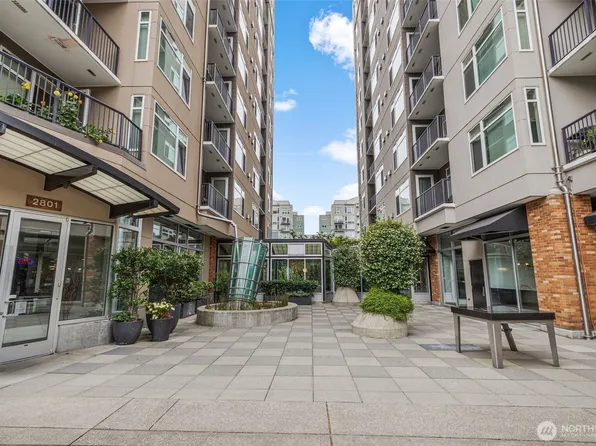 2801 1st Avenue #807, Seattle, WA 98121
