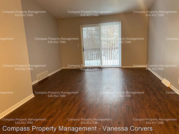 4th image of 2927 Mulford Dr SE