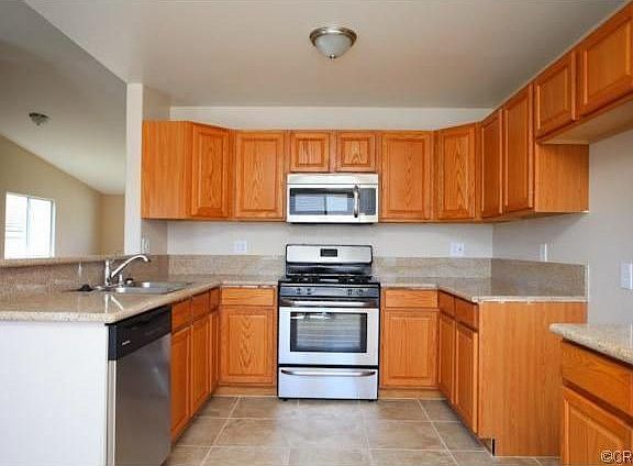 3rd image of 6155 Olive St
