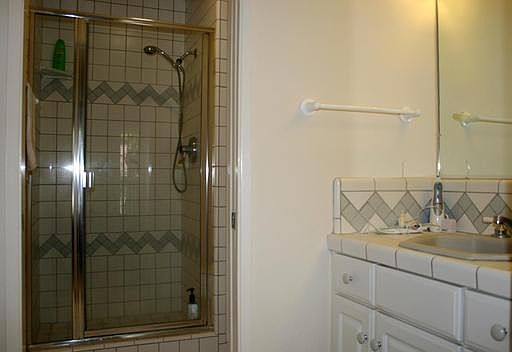 5th image of 20284 Northglen Sq