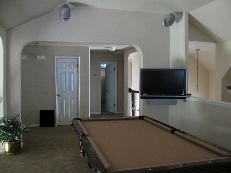 Spacious gameroom