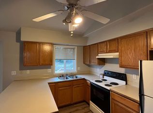 4111 Forsythia St, Springfield, OR 97478