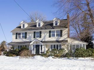 98 Walworth Ave, Scarsdale, NY 10583