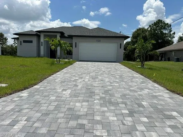 1123 Cariston AVE, LEHIGH ACRES, FL 33971