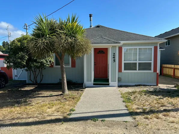 245 NW Huckleberry St, Waldport, OR 97394