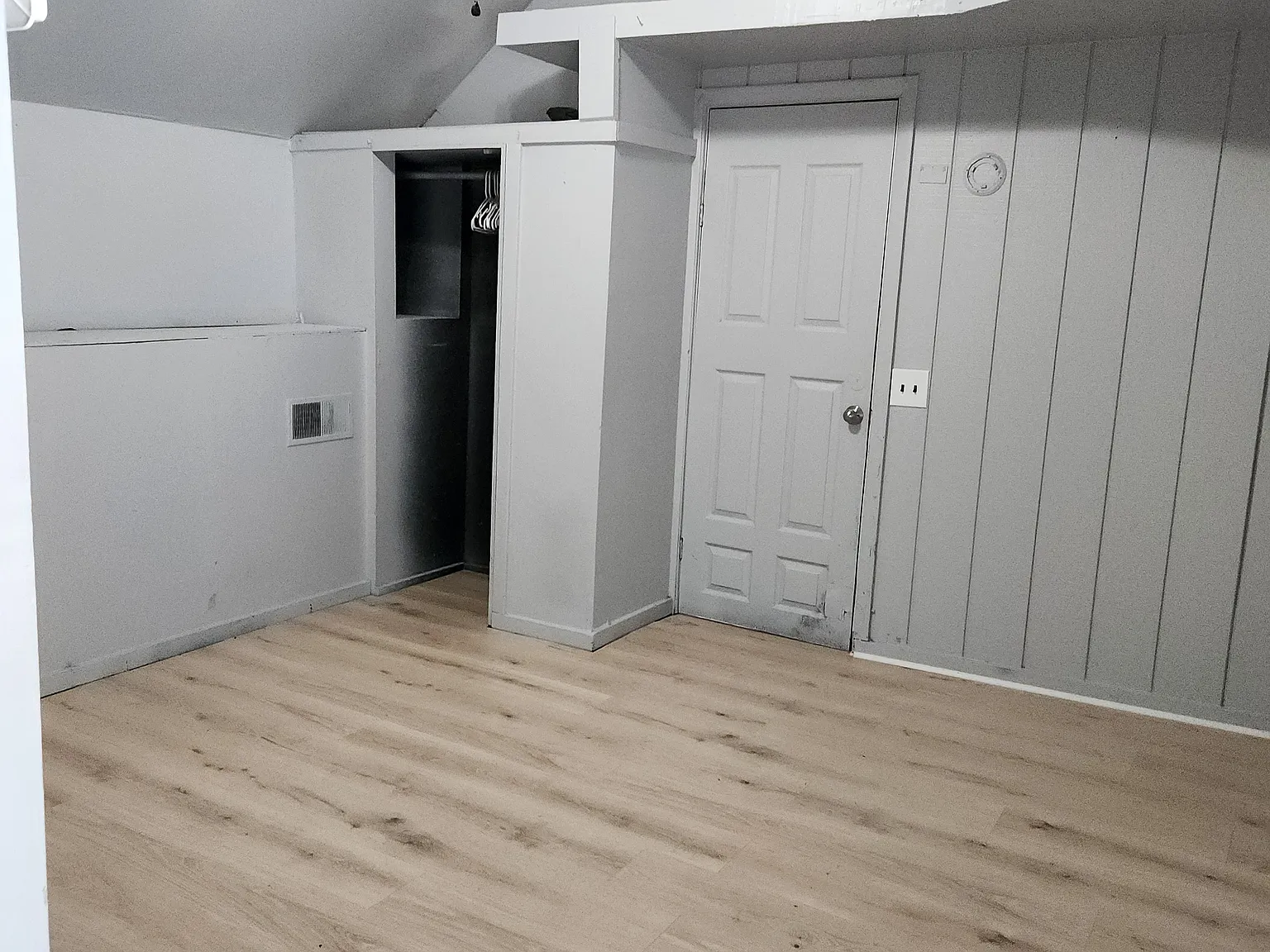 1 bed, 740 sqft, $1,200 — Photo 4