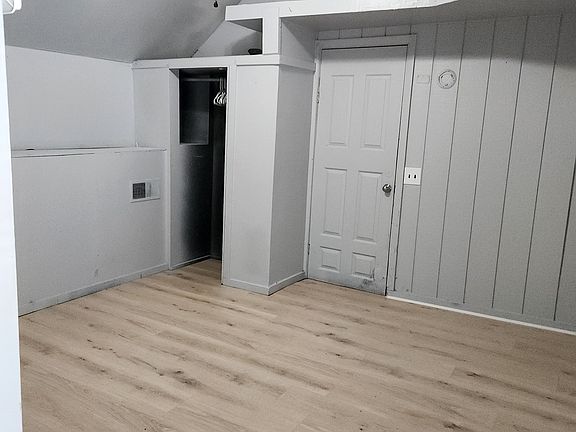 4th image of 5349 Saint Paul Blvd