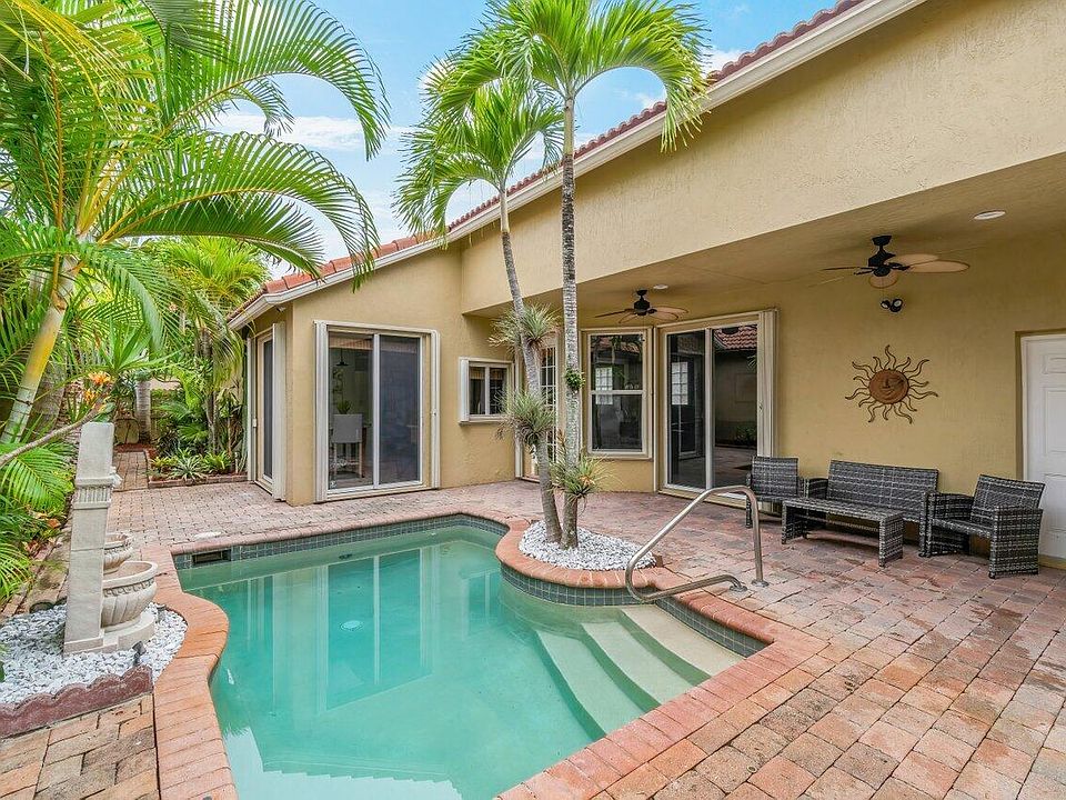 1st image of 4965 Tropical Garden Drive