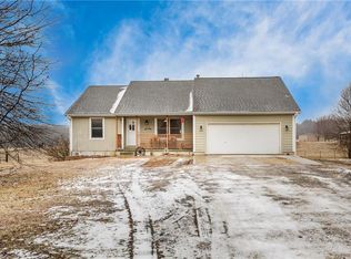 22485 219th St, Leavenworth, KS 66048