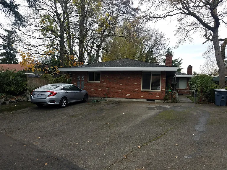 6907 Steilacoom Blvd SW — Photo 5