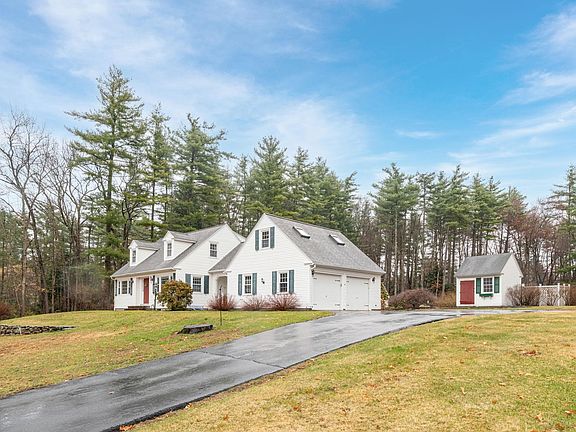 4th image of 10 Cricket Hill Drive
