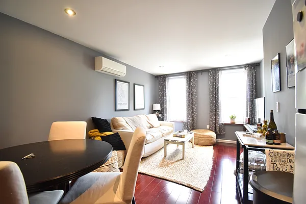 Rented by Wyllie Real Estate | media 10