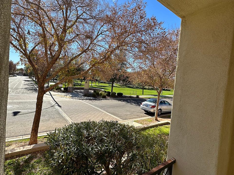 1st image of 3420 E Jasper Dr