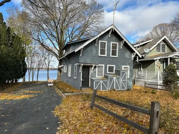 2765 West Rd, Wayzata, MN 55391