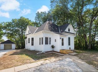 806 N Locust St, Glenwood, IA 51534