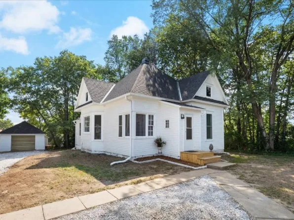 806 N Locust St, Glenwood, IA 51534
