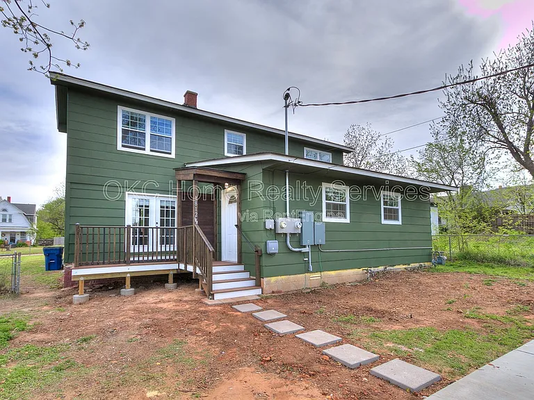 1812 W Noble Ave — Photo 85