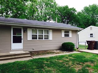 15 Rainbow Dr UNIT B, Saint Peters, MO