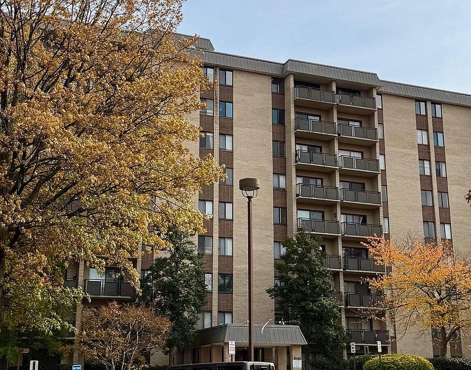 1st image of 3101 S Manchester St APT 517