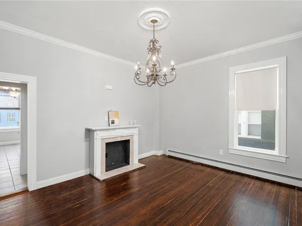 182 Camp St APT 7, Providence, RI 02906