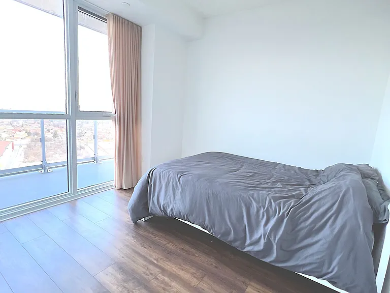 225 Village Green Sq #2808 — Photo 3