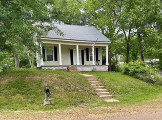 1023 Cotton St, Wesson, MS 39191