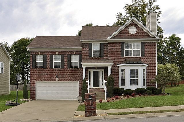 Front view of this lovely home.