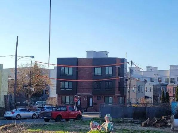 2032 N Orianna St, Philadelphia, PA 19122