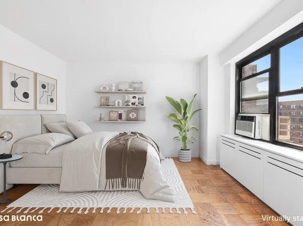 266 East Broadway image 2 of 9