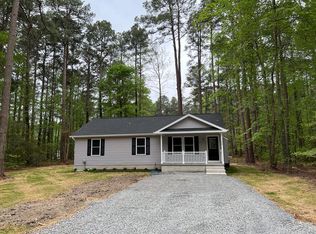 87 Merganser St, Montross, VA 22520
