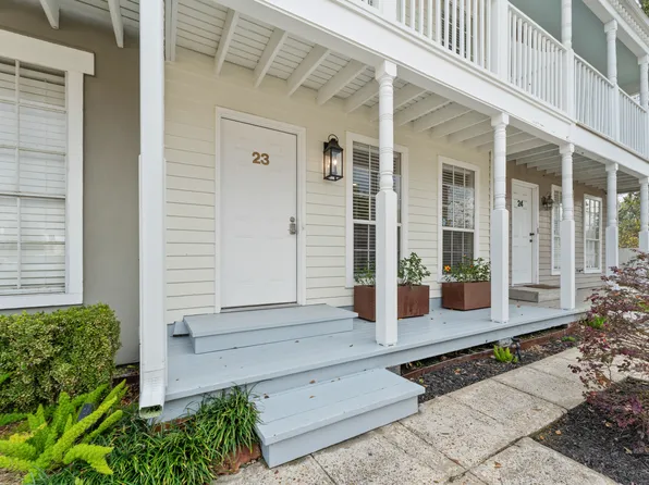 2210 Christian St APT 23, Baton Rouge, LA 70808