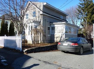 17 C St, Lowell, MA 01851
