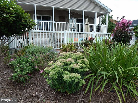 2nd image of 27090 Island Dr #53423
