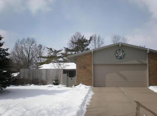 5091 Pebble Ln, Columbus, OH 43220